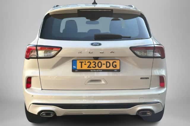 Ford Kuga (2023) thumbnail 3