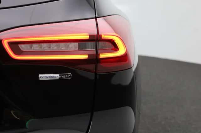 Ford Focus (2023) thumbnail 3