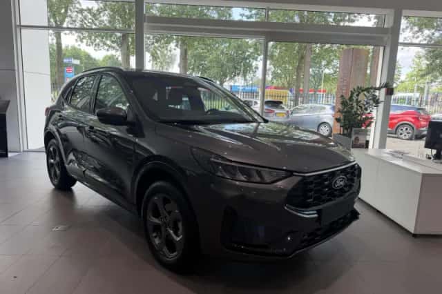 Ford Kuga (2026) thumbnail 3