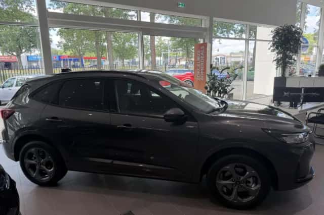 Ford Kuga (2026) thumbnail 4