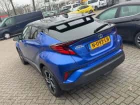 Toyota C-HR thumbnail 2