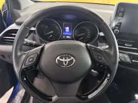 Toyota C-HR thumbnail 11