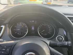 Nissan Qashqai thumbnail 9