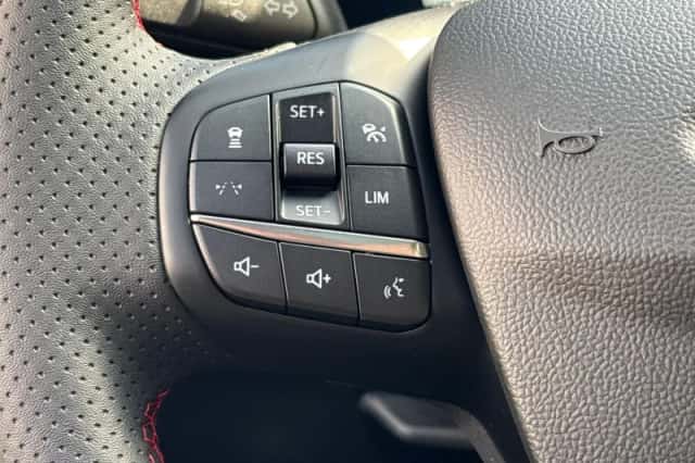 Ford Kuga (2026) thumbnail 6