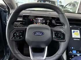 Ford Explorer thumbnail 11