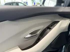 Ford Explorer thumbnail 12