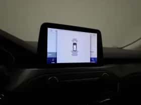 Ford Focus thumbnail 16