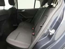 Ford Focus thumbnail 9