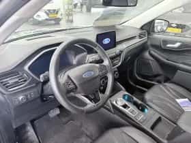 Ford Kuga thumbnail 4