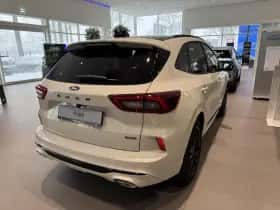 Ford Kuga thumbnail 5