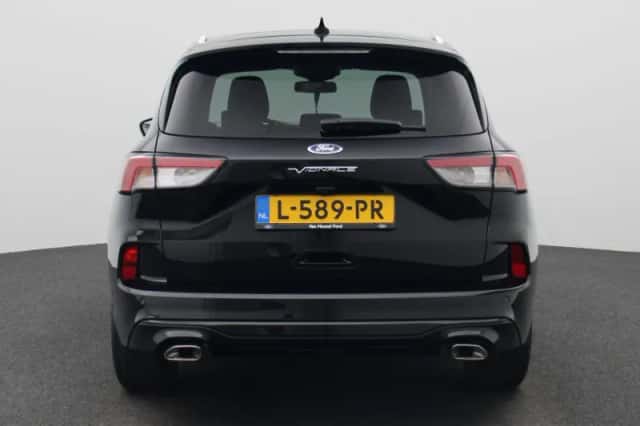 Ford Kuga (2021) thumbnail 5