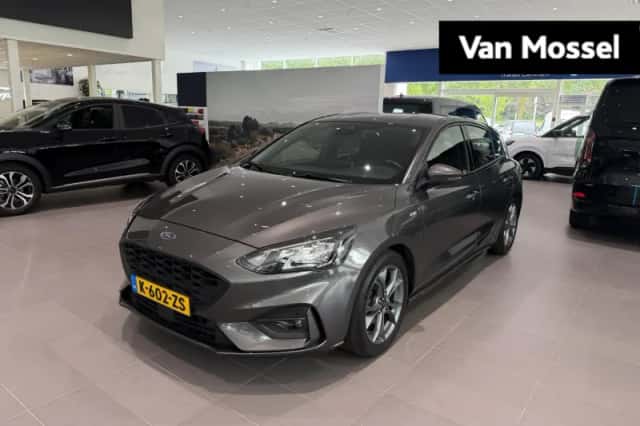Ford Focus (2020) thumbnail 1