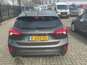 Ford Focus (2020) thumbnail 3