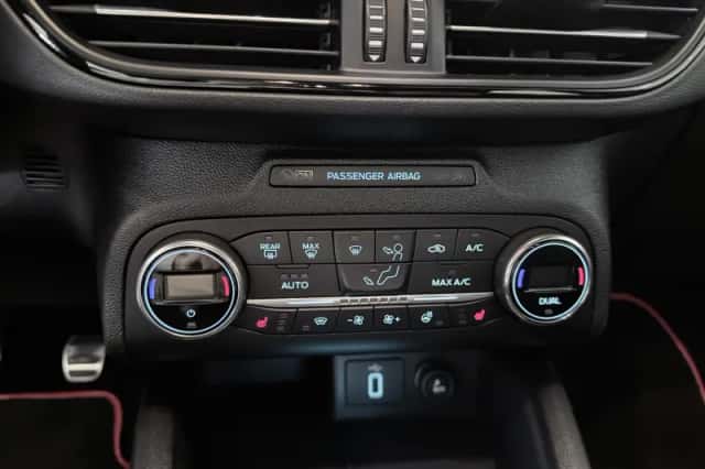 Ford Focus (2020) thumbnail 9