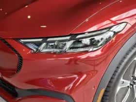 Ford Mustang Mach-E thumbnail 4