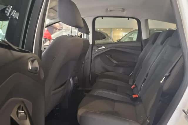 Ford C-Max (2017) thumbnail 22