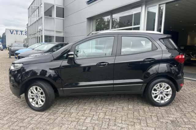 Ford EcoSport (2017) thumbnail 2