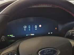 Ford Kuga thumbnail 13