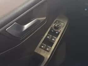 Ford Kuga thumbnail 25