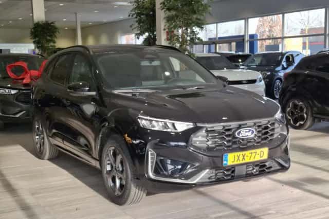 Ford Kuga (2025) thumbnail 2