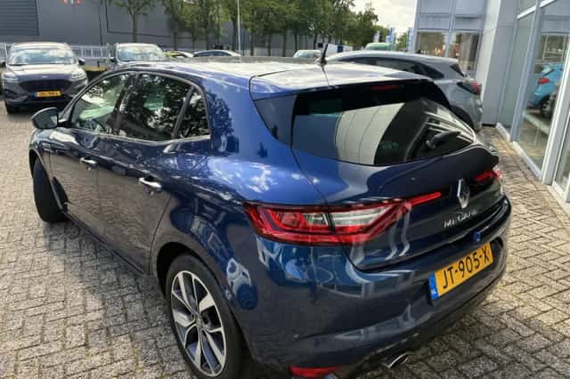 Renault Mégane (2016) thumbnail 3