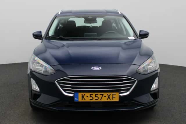 Ford Focus (2021) thumbnail 3