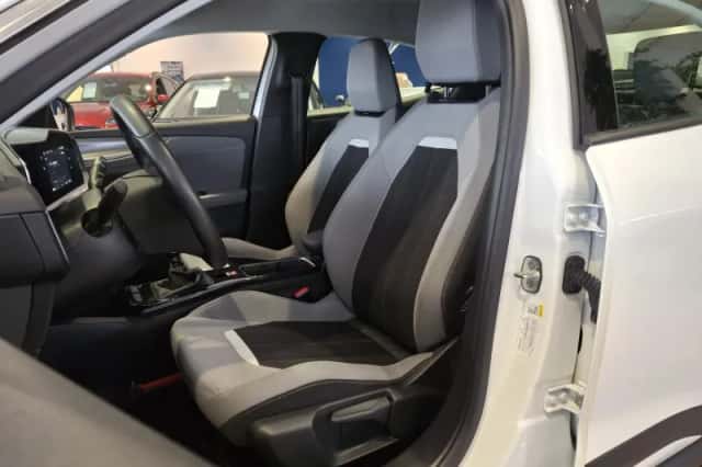 Opel Mokka (2023) thumbnail 10