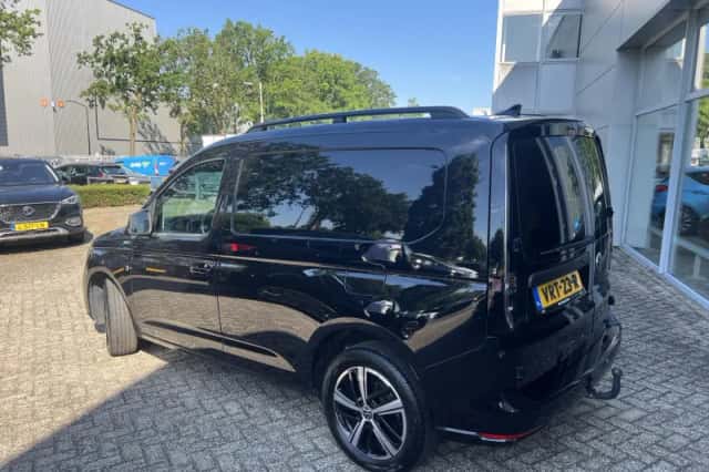 Volkswagen Caddy (2022) thumbnail 3