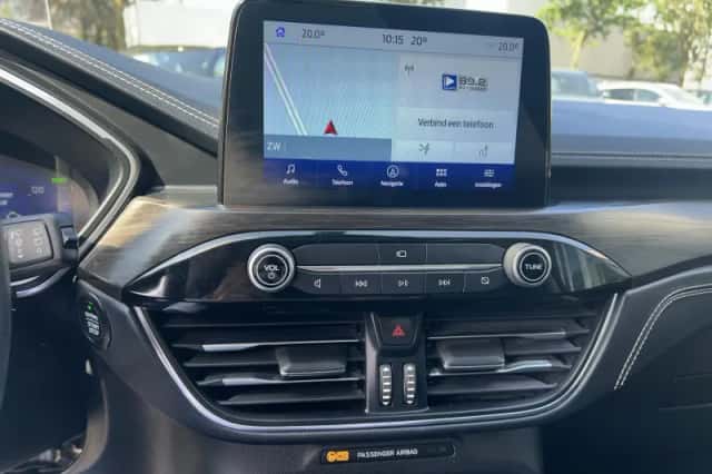 Ford Kuga (2021) thumbnail 11