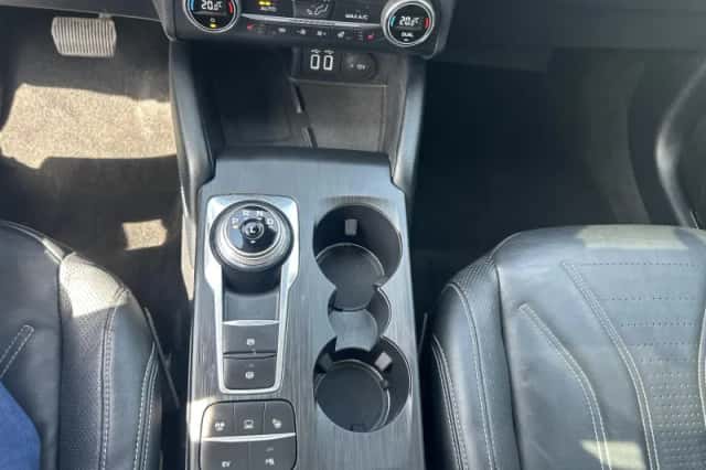 Ford Kuga (2021) thumbnail 14