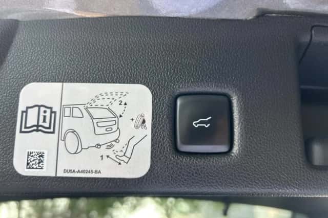 Ford Kuga (2021) thumbnail 15