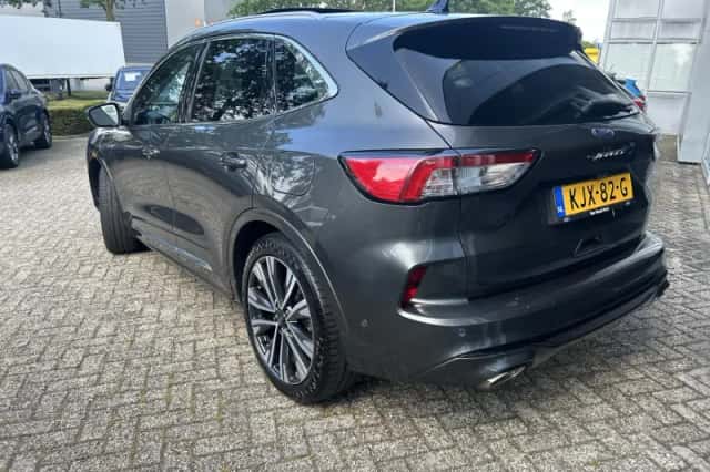 Ford Kuga (2021) thumbnail 3