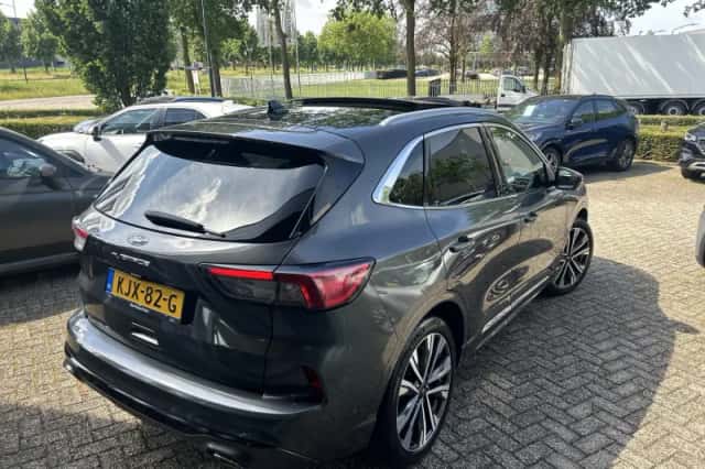 Ford Kuga (2021) thumbnail 6