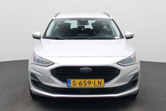 Ford Focus (2023) thumbnail 3