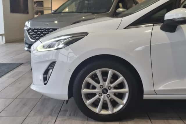 Ford Fiesta (2018) thumbnail 5