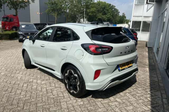 Ford Puma (2024) thumbnail 2