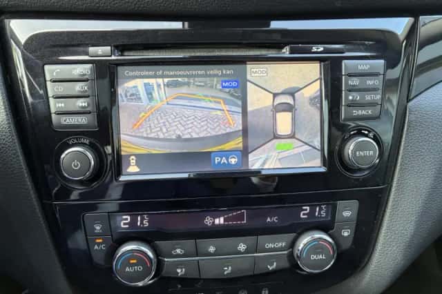 Nissan Qashqai (2015) thumbnail 12