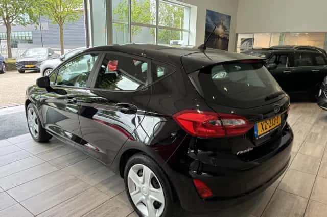 Ford Fiesta (2019) thumbnail 4