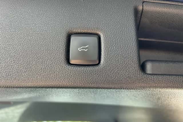 Ford Kuga (2022) thumbnail 13