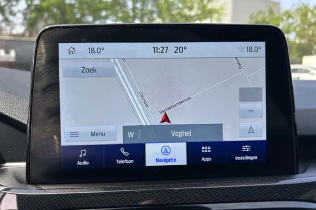 Ford Kuga (2022) thumbnail 17