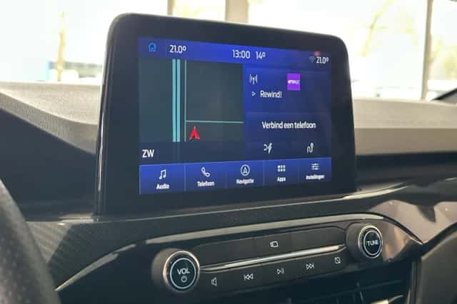 Ford Kuga (2021) thumbnail 15