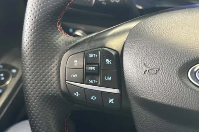 Ford Kuga (2021) thumbnail 24