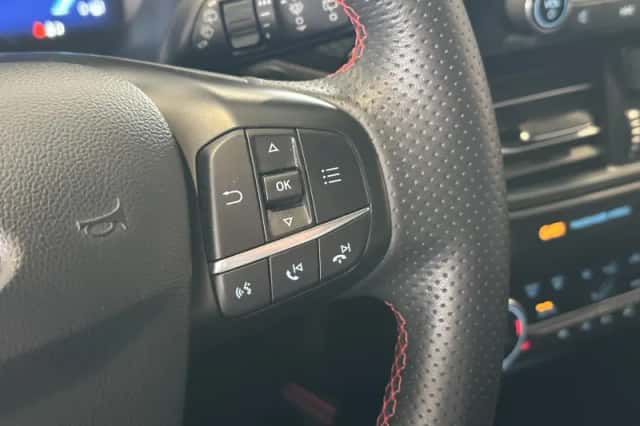 Ford Kuga (2021) thumbnail 25