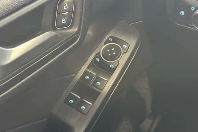 Ford Kuga (2021) thumbnail 27