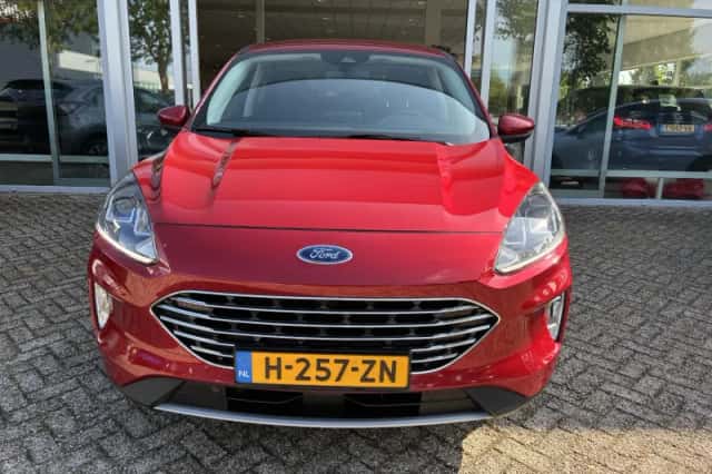 Ford Kuga (2020) thumbnail 3