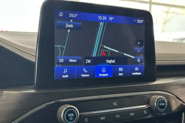 Ford Kuga (2021) thumbnail 16