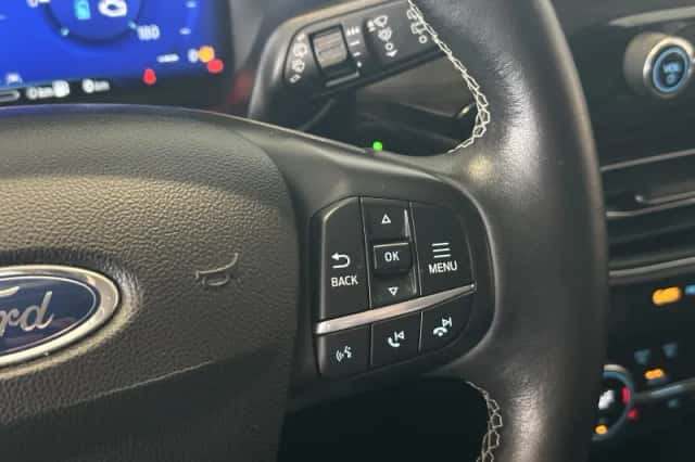 Ford Kuga (2021) thumbnail 26