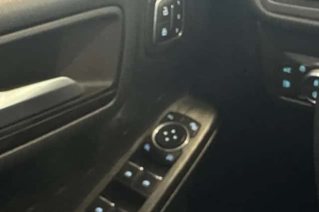 Ford Kuga (2021) thumbnail 29