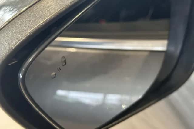Ford Kuga (2021) thumbnail 9