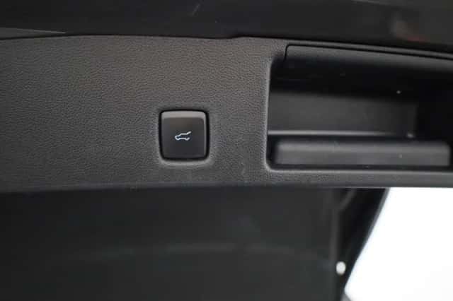 Ford Kuga (2022) thumbnail 13